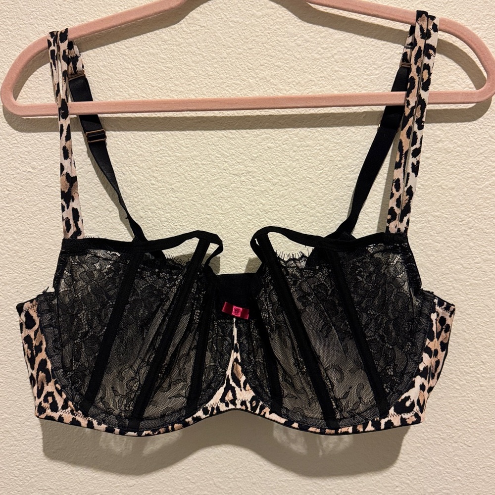 Cacique Black Lace & Pink Leopard Underwire Bra